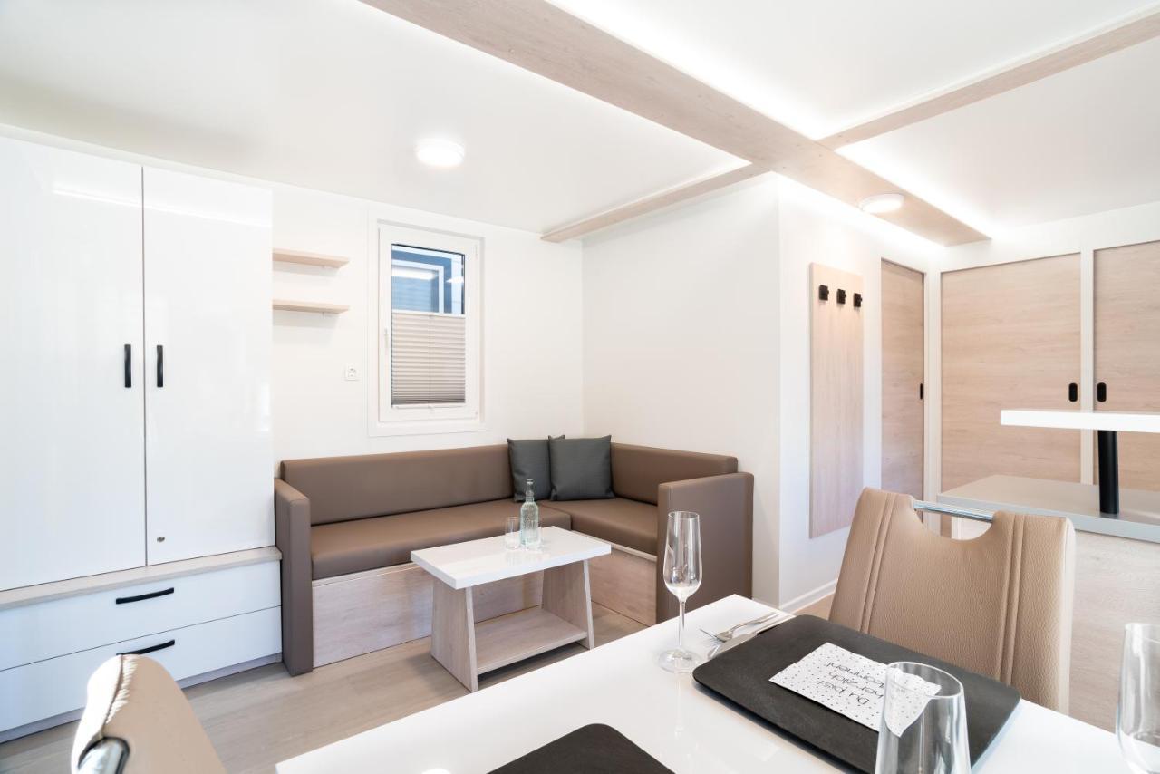 The Sea Lodges Portoroz - Bootshaus Floating Sea House Εξωτερικό φωτογραφία